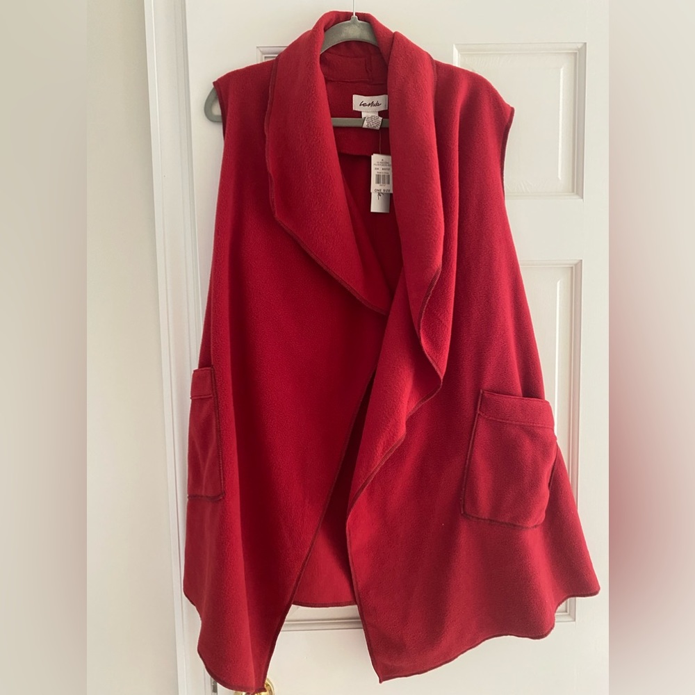 Red polar fleece a line vest